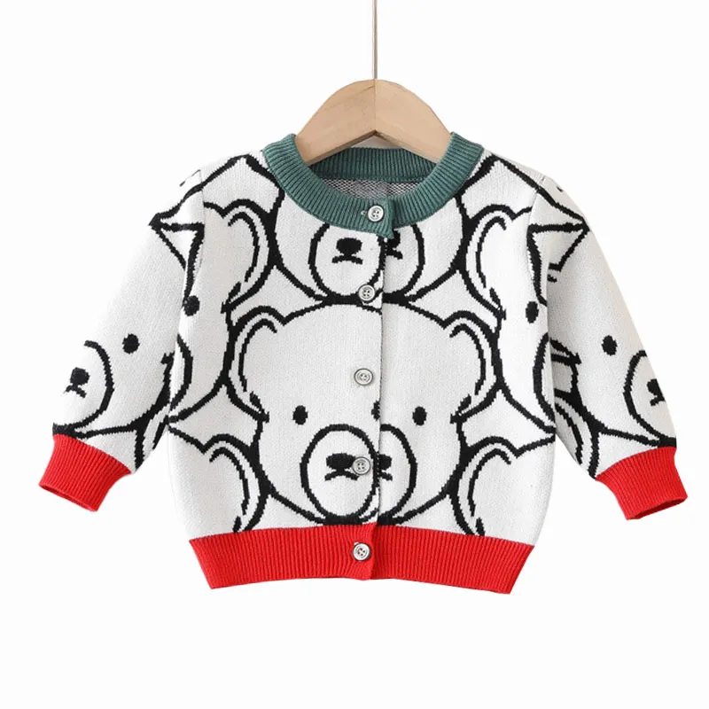 Will wearing a Christmas turtleneck sweater make you look white? What materials are available for round neck pullover sweaters to choose from